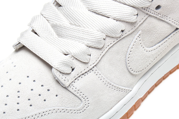 Nike SB - Dunk Low Pro B
Style # HJ0367-100
Color : Pale Ivory / White