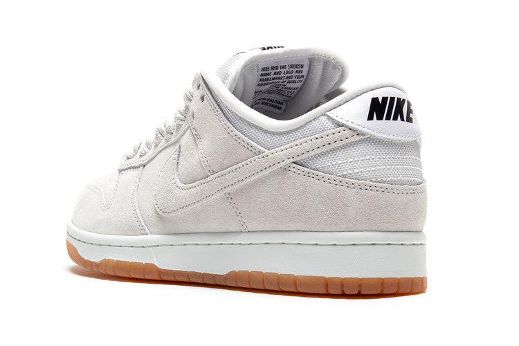 Nike SB - Dunk Low Pro B
Style # HJ0367-100
Color : Pale Ivory / White