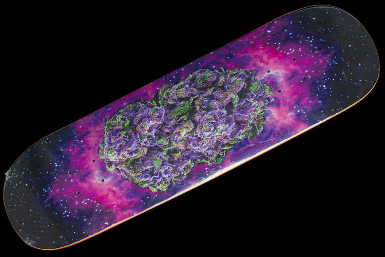 Cosmic Nug Deck 8.5"