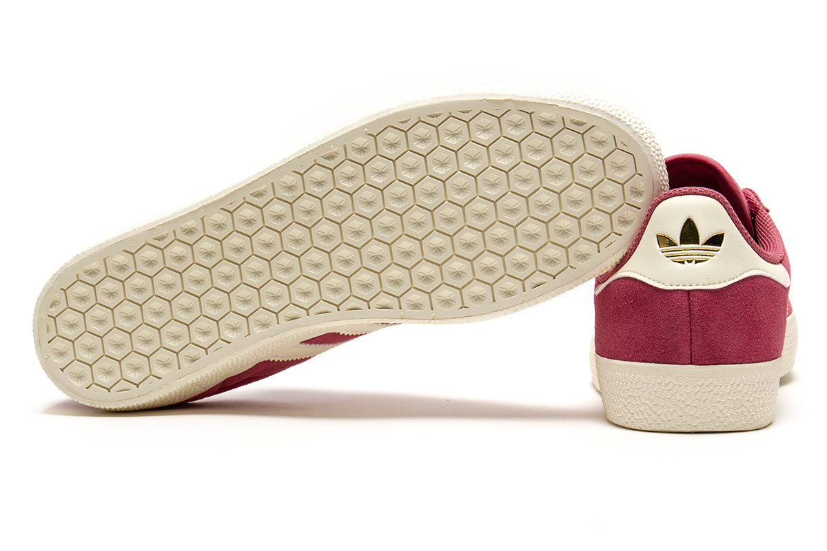 Adidas Skateboarding - Gazelle ADV
Style # KJ0272
Color : Dual Magenta / Cream White / Gold Metallic