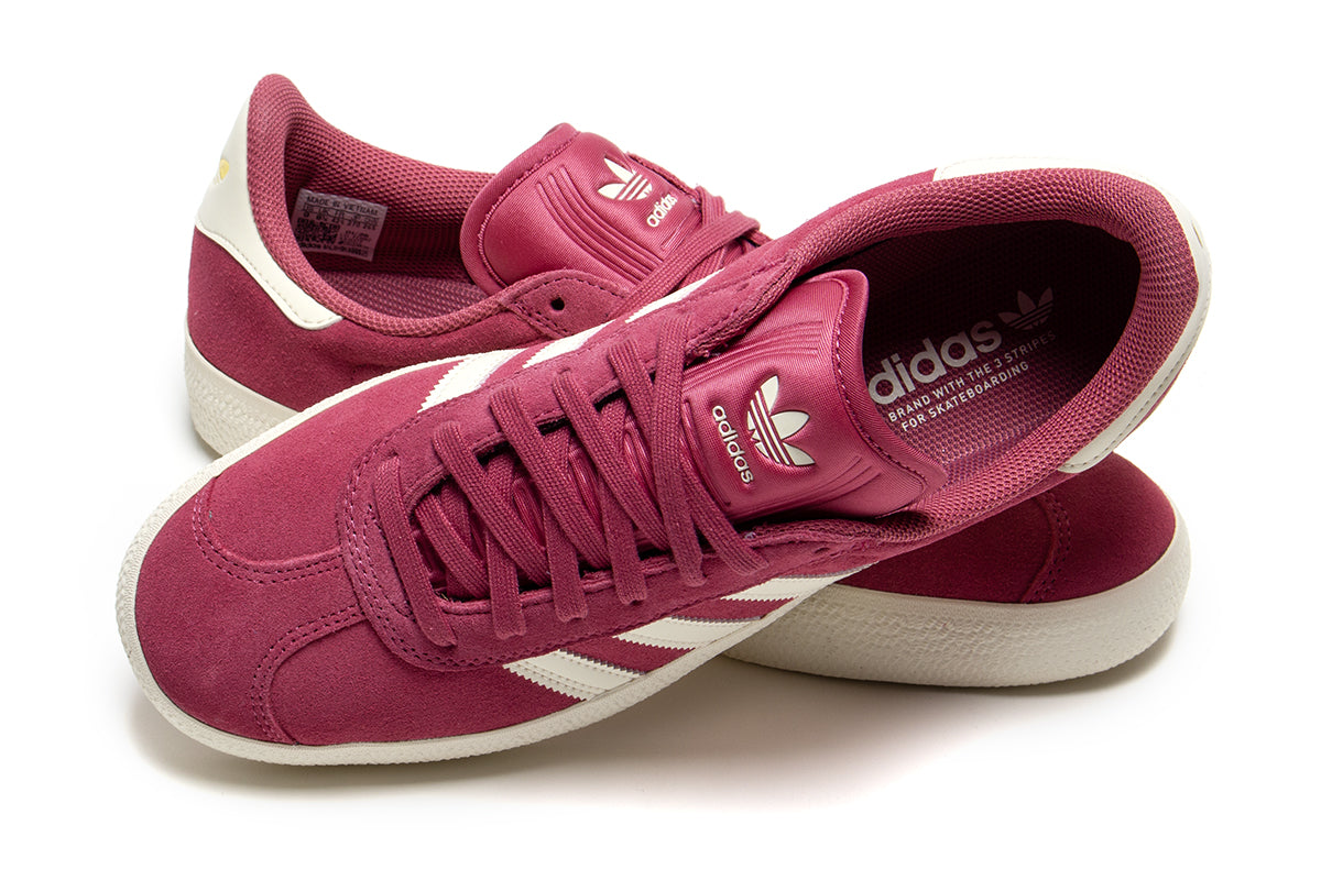 Adidas Skateboarding - Gazelle ADV
Style # KJ0272
Color : Dual Magenta / Cream White / Gold Metallic