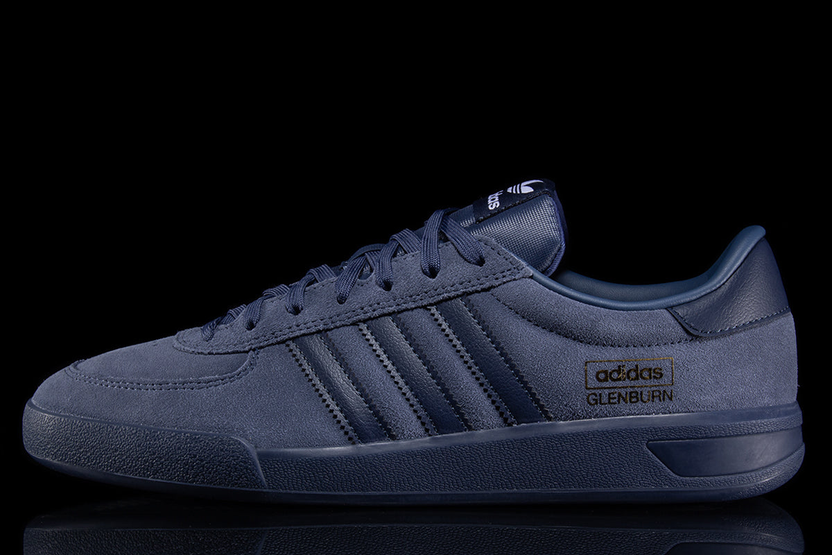 Adidas Skateboarding - Glenburn
Style # KJ5039
Color : Preloved Ink / Gold Metallic