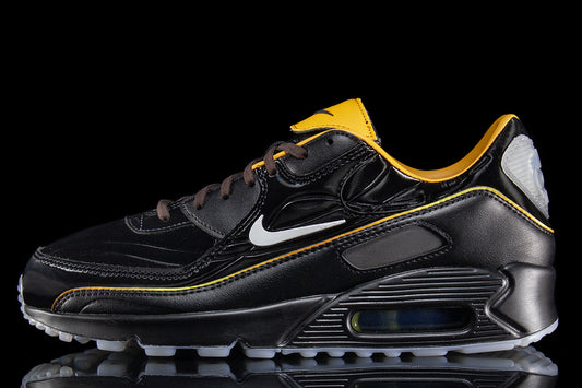Nike - Air Max 90 SE
Style # IR5903-010
Color : Black / White / Gold Leaf / Pear