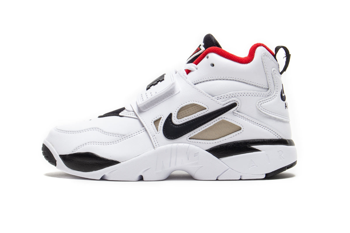 Nike - Air DT Proto '92
Style # IB2239-100
Color : White / Black / University Red / Metallic Gold