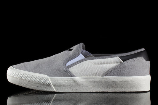 Adidas | Shmoofoil Slip Style # IG5267 Color : Grey / Chalk White