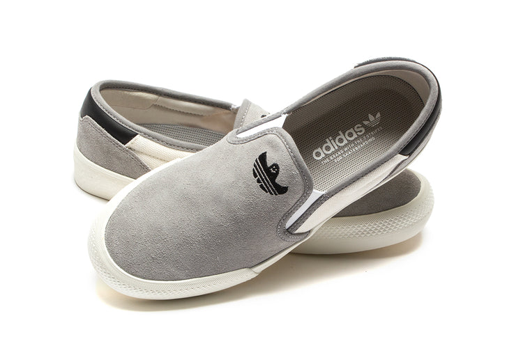 Adidas | Shmoofoil Slip Style # IG5267 Color : Grey / Chalk White