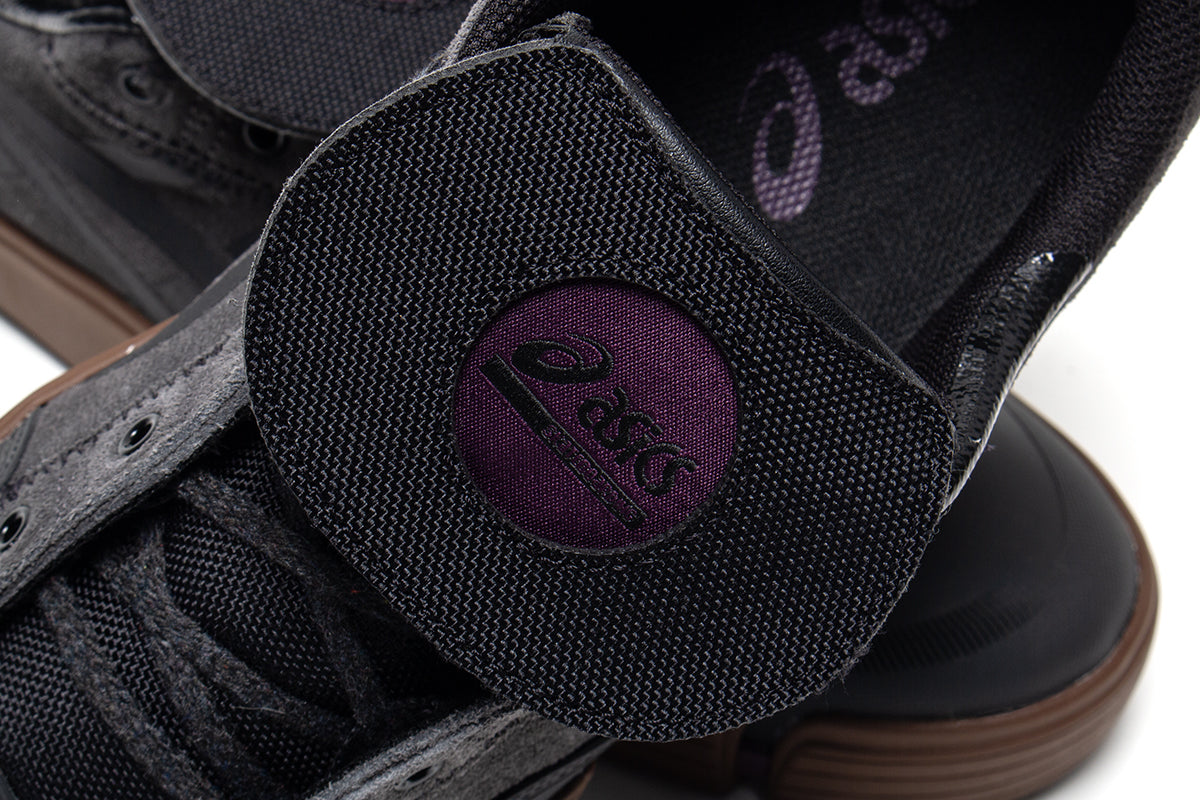 Asics Skateboarding - Gel-Flexkee Pro 2.0 x Late Nite Stars
Style # 1203B127.020
Color : Graphite Grey / Black