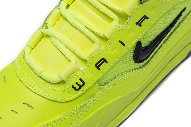 Nike SB - Air Max Ishod Premium
Style # IB6212-701
Color : Volt / Black&nbsp;