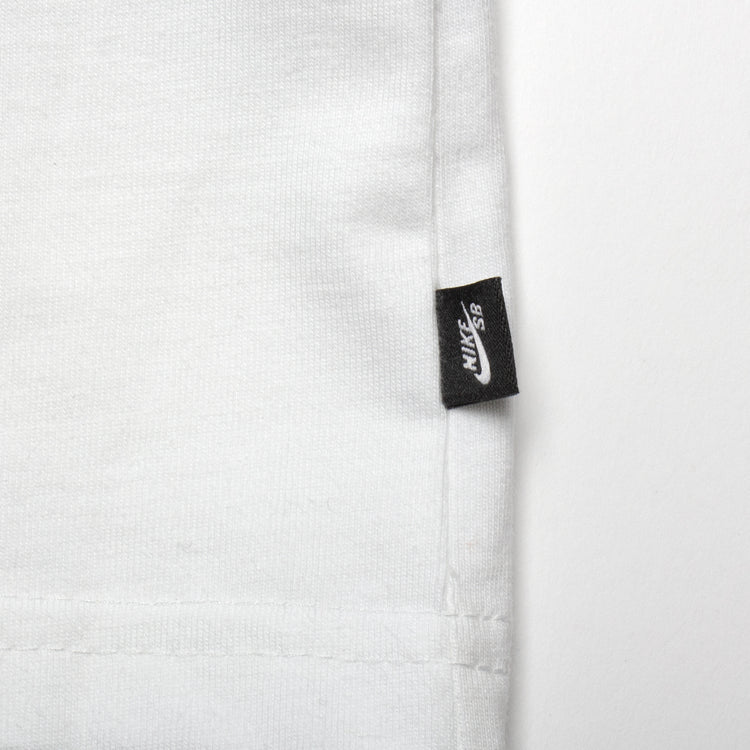 Nike SB | Daisy T-Shirt Style # FB8138-100 Color : White