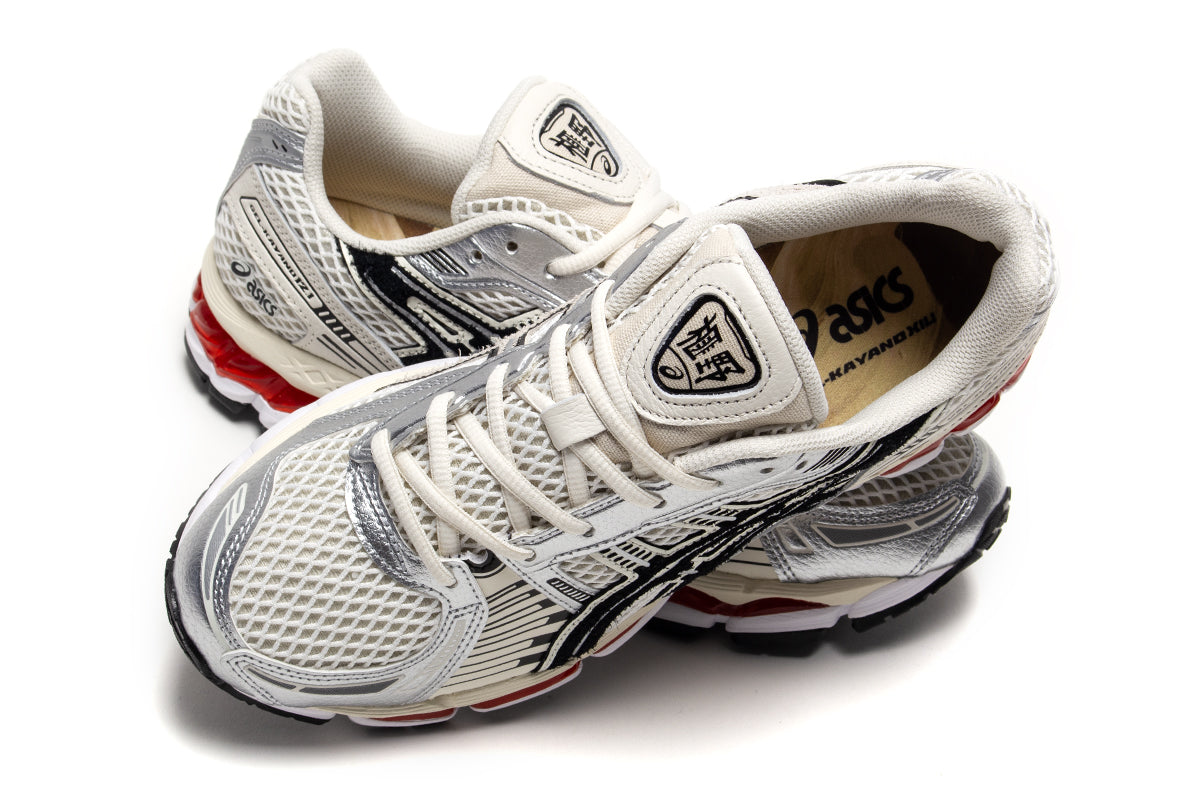 Asics - Gel-Kayano 12.1 x Lapstone &amp; Hammer
Style # 1203B103.100
Color : Cream / Pure Silver