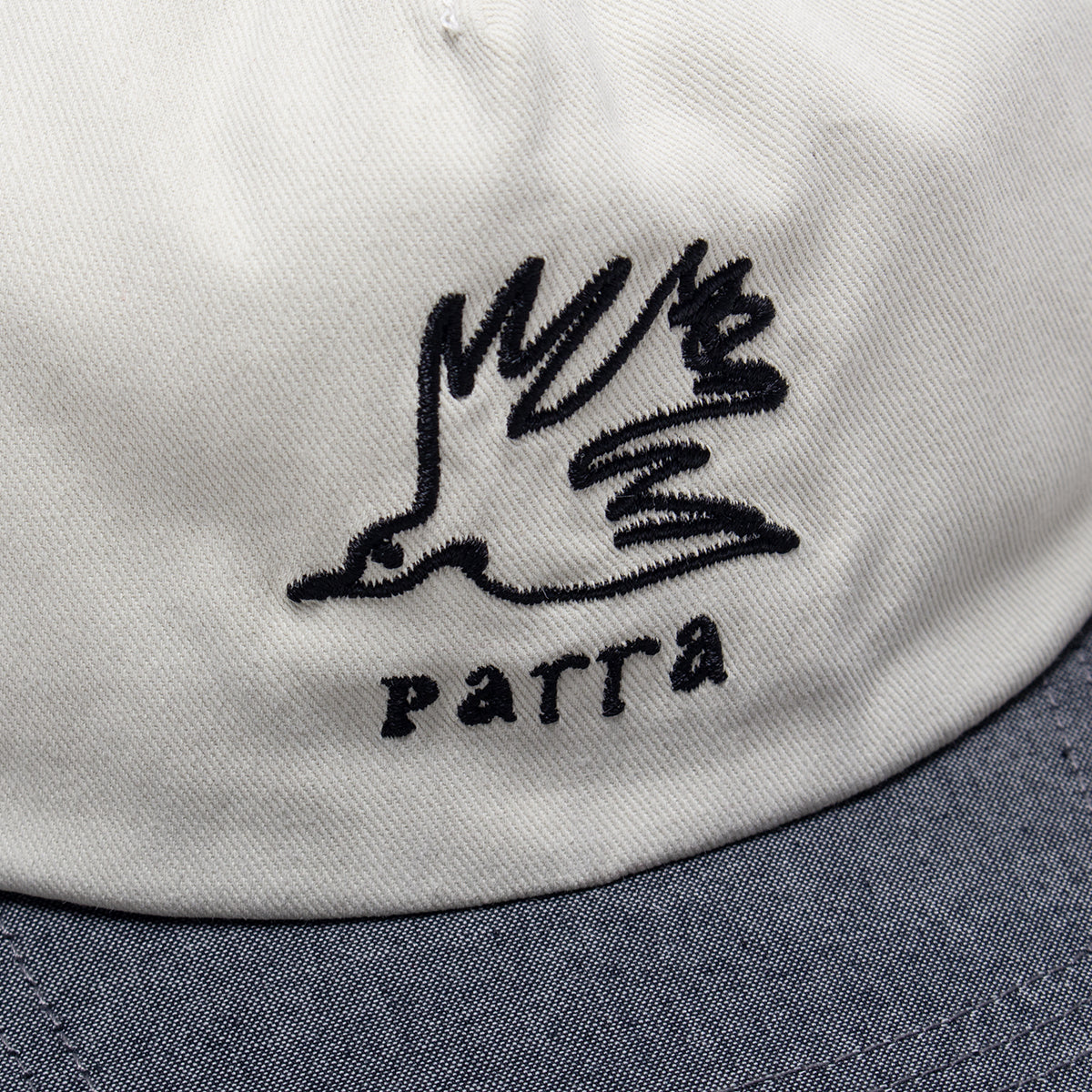 by Parra - Yarn Bird 5 Panel Hat
Color : Off White