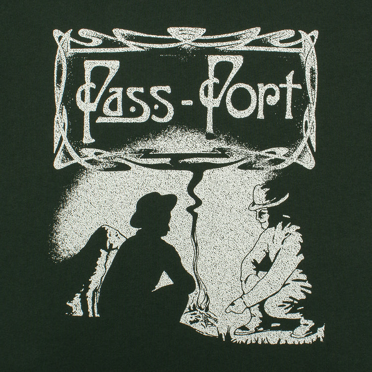 Passport | Plume T-Shirt Color : Forest Green