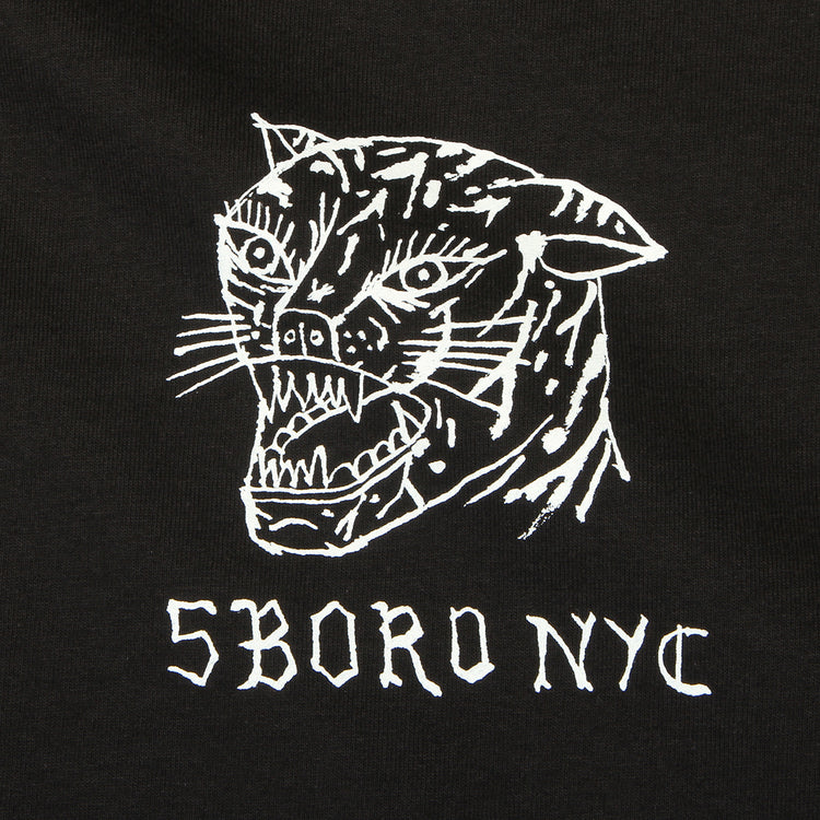 5Boro - Demon Cat T-Shirt
Color : Black / White