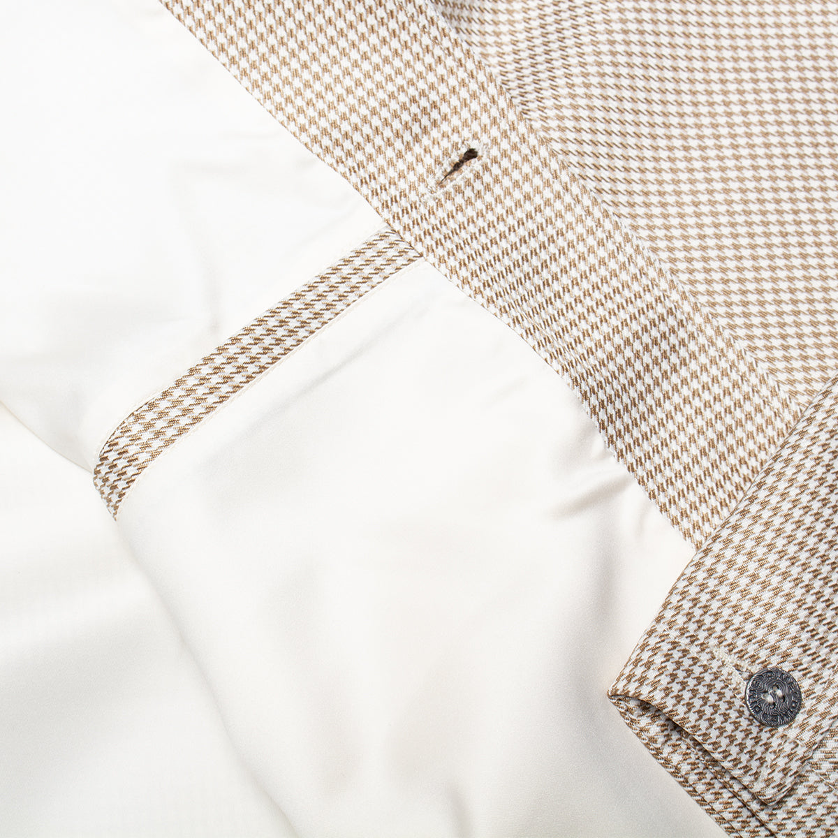 Dime - Houndstooth Jacket
Color : Beige