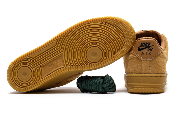 Nike SB - Air Force 1 SB
Style # HM8517-200
Color : Flax / Flax / Black / Gum Light Brown