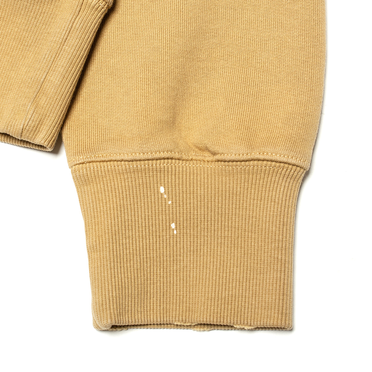 Carhartt WIP - Women's Painter Sweatshirt
Style # I036843-07EEJ
Color : Dusty Hamilton Brown (Destroy Wash Splatter)