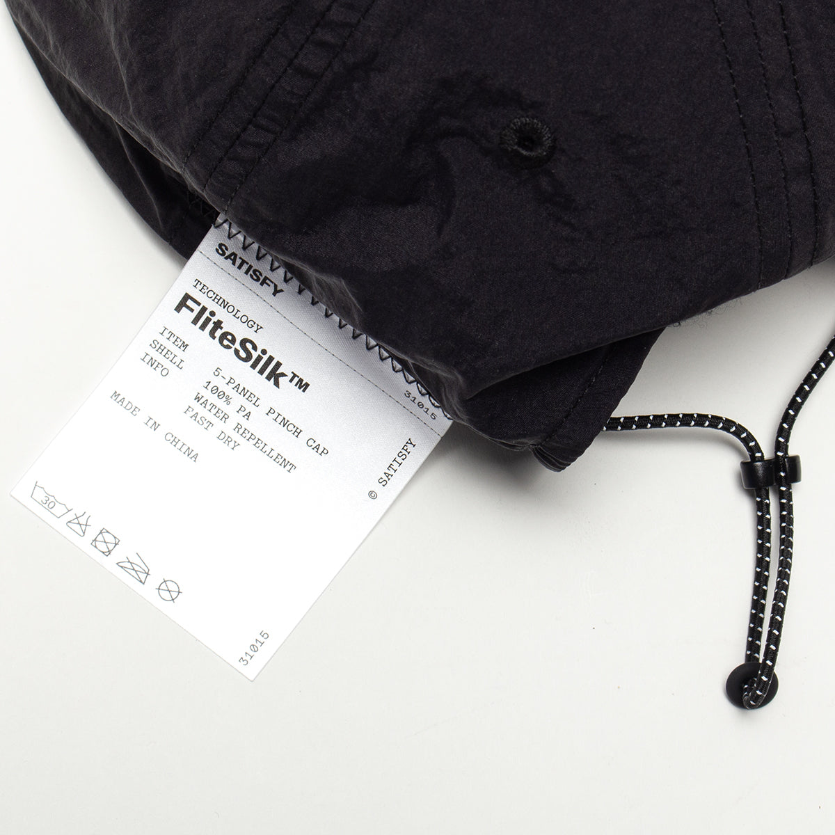 Satisfy - FliteSilk™ 5-Panel Pinch Cap
Style # 31015-00017
Color : Black
