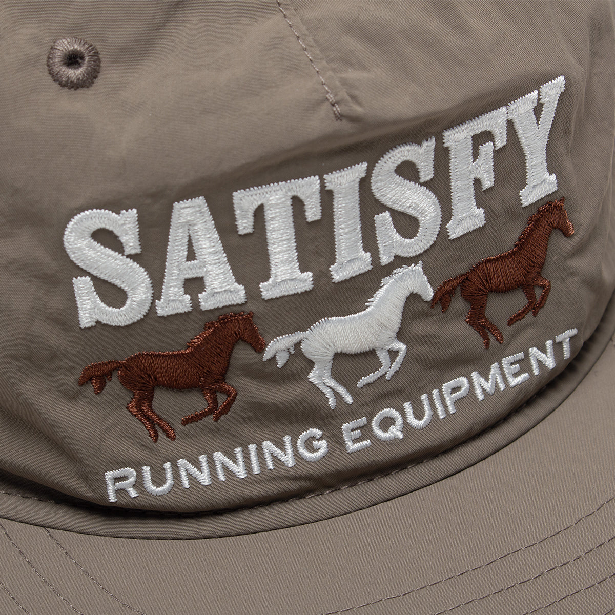 Satisfy - FliteSilk™ 5-Panel Pinch Cap
Style # 31015-91004
Color : Falcon