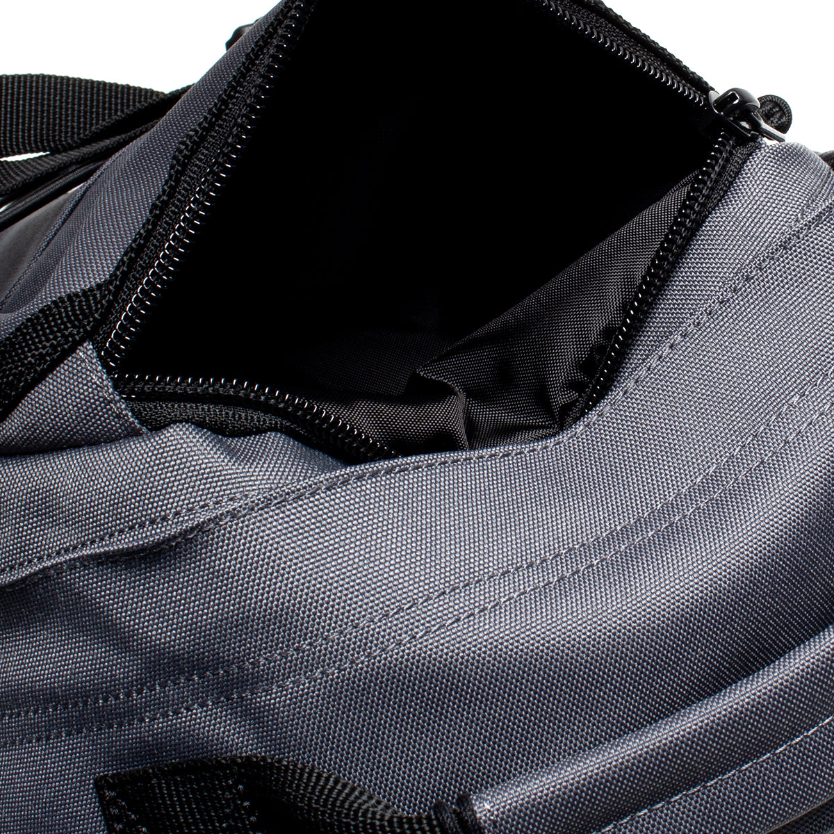 Carhartt WIP - Kickflip Backpack
Style # I031468-3RE
Color : Styx