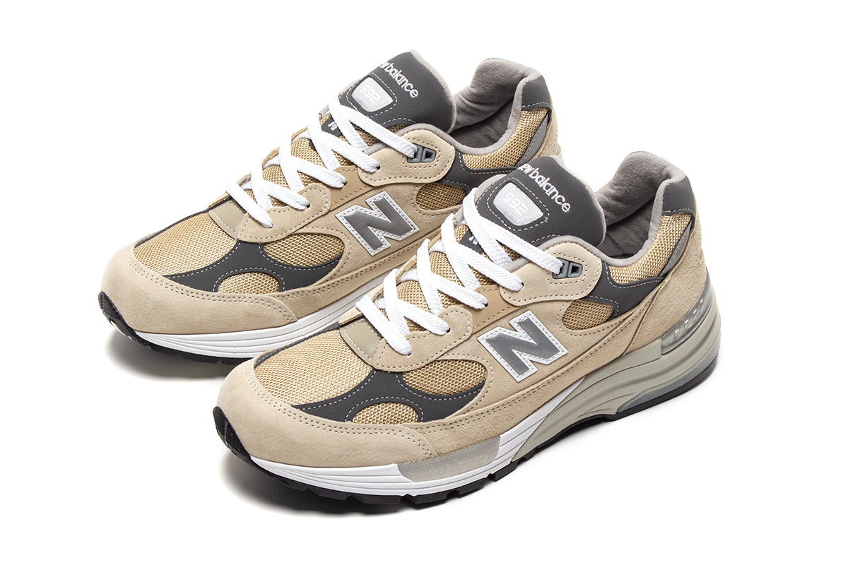 New Balance - 992
Style # U992TA
Color : Incense / White / Grey