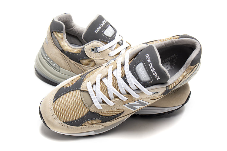 New Balance - 992
Style # U992TA
Color : Incense / White / Grey