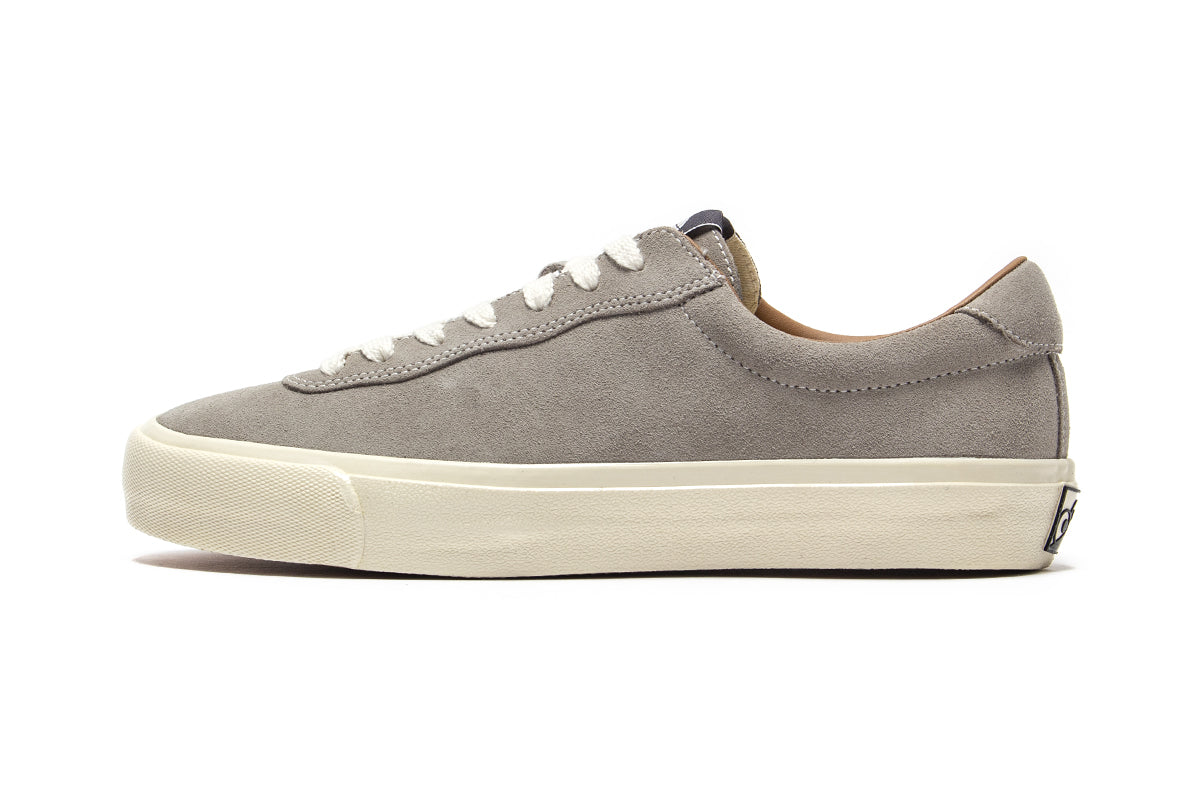 Last Resort AB | VM001 Suede Lo Color : Fog Grey / White