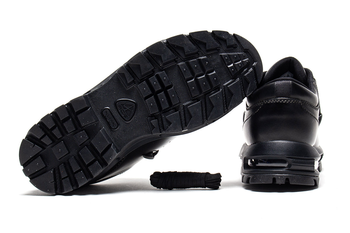 Nike - Air Max Goadome Low SP
Style # IR2173-001
Color : Black / Metallic Silver / Pale Citron