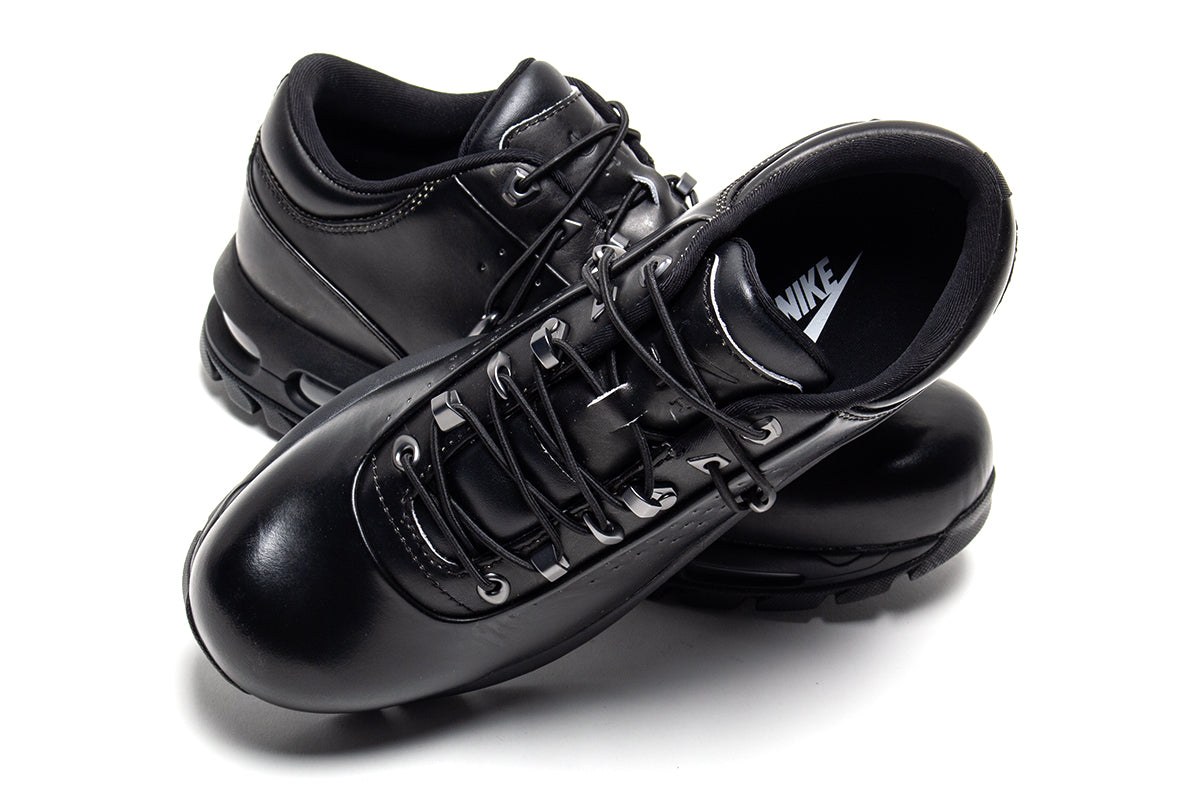 Nike - Air Max Goadome Low SP
Style # IR2173-001
Color : Black / Metallic Silver / Pale Citron