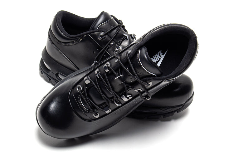 Nike - Air Max Goadome Low SP
Style # IR2173-001
Color : Black / Metallic Silver / Pale Citron