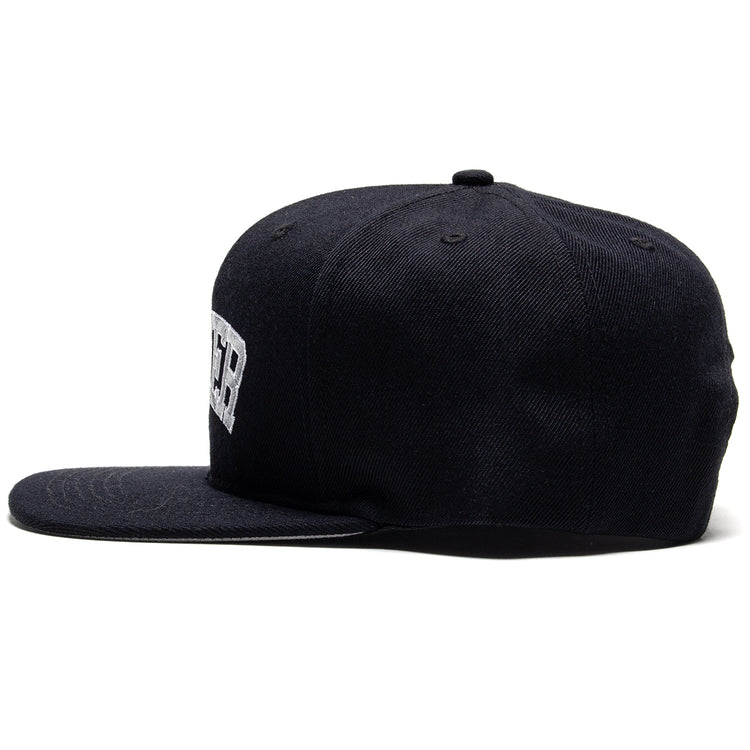 Baker - Looter Hat
Color : Black