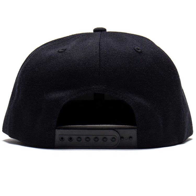 Baker - Looter Hat
Color : Black