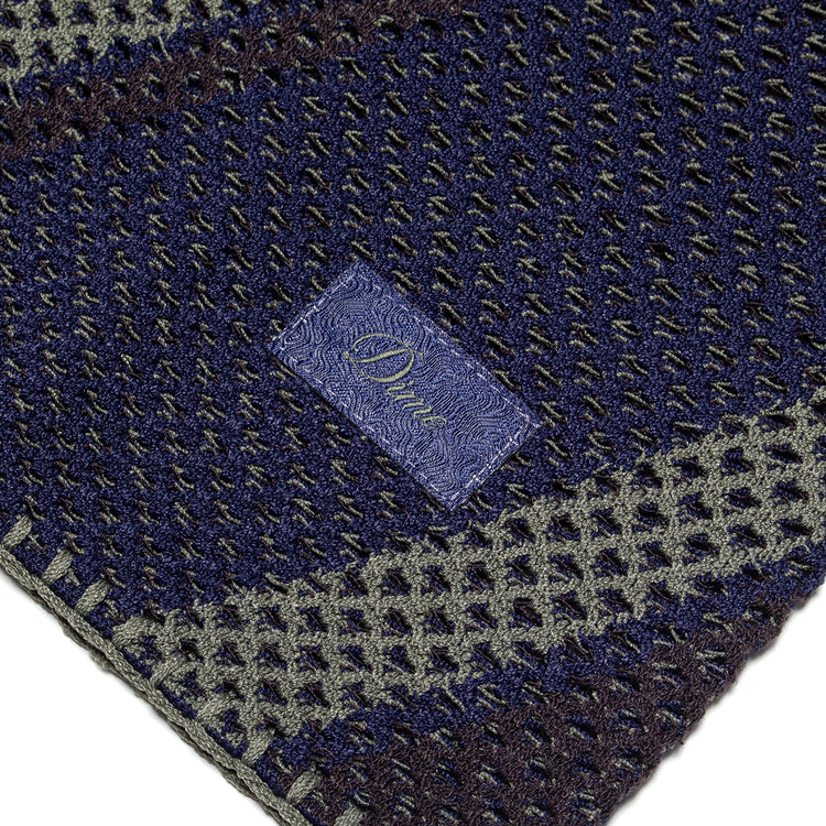 Dime - Soleil Knit Button Up
Color : Navy