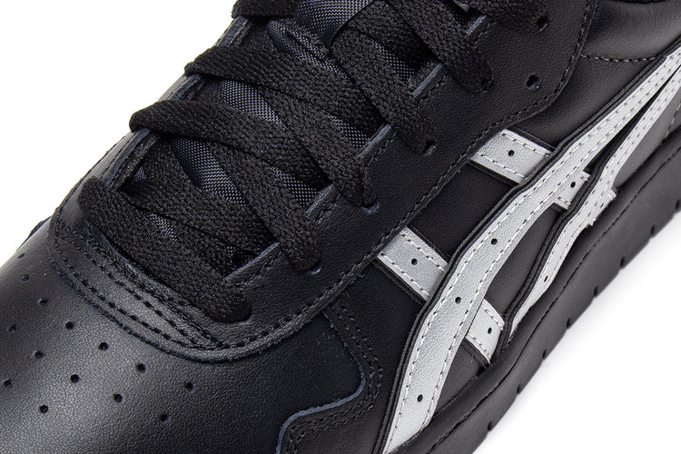 Asics Skateboarding - Japan Pro
Style # 1203B205.001
Color : Black / Pure Silver