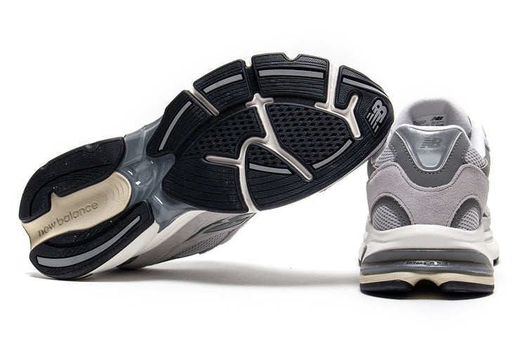 New Balance - 2010
Style # U201011N

Color : Raincloud / Harbor Grey / White