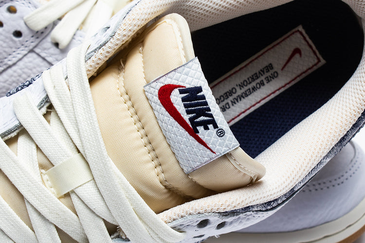 Nike | Dunk Low 'Washed Denim' Style # FN6881-100 Color : White / Midnight Navy