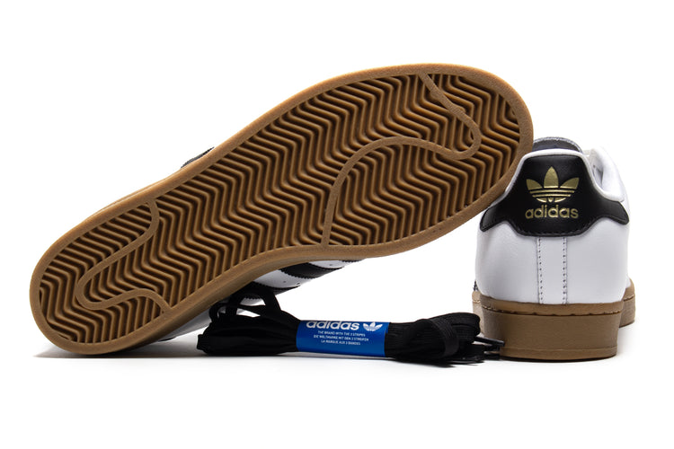 Adidas - Superstar ADV
Style # IE0669
Color : Cloud White / Core Black / Gum