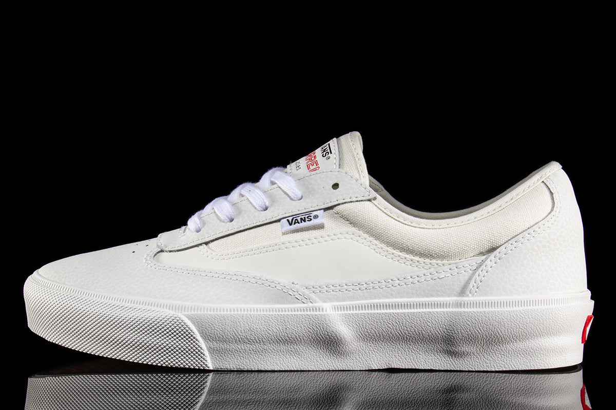Vans - Skate Curren Caples
Style # VN000D85JVY1
Color : Blanc De Blanc