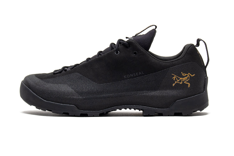 Arc'teryx - Konseal GTX
Color : Black / Black