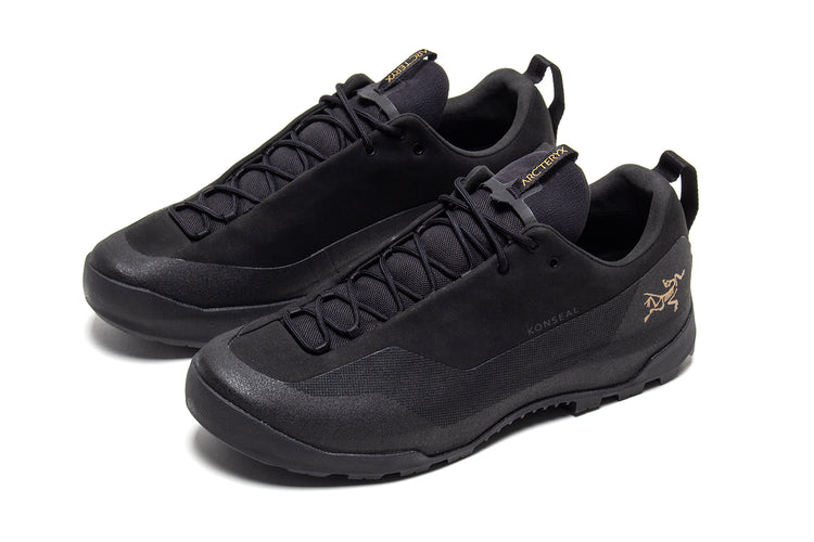 Arc'teryx - Konseal GTX
Color : Black / Black