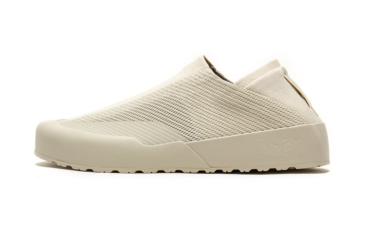 Arc'teryx - Kragg
Color : Sea Salt / Sea Salt