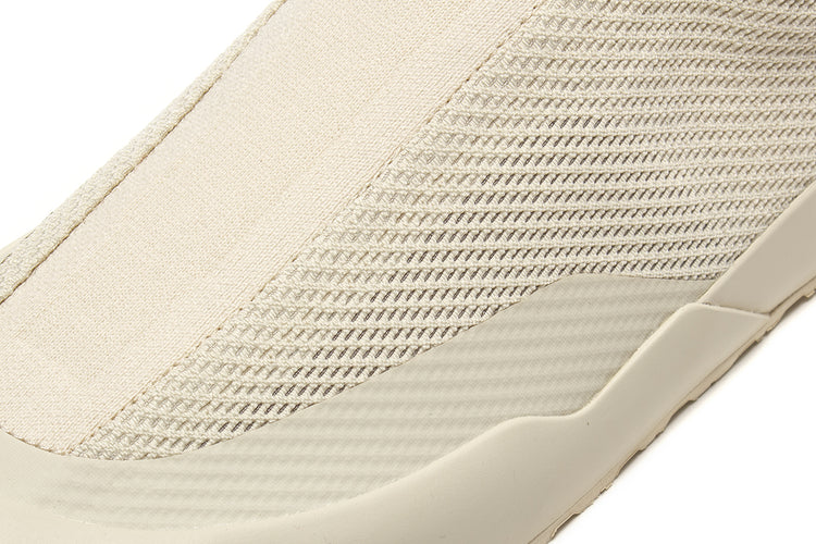 Arc'teryx - Kragg
Color : Sea Salt / Sea Salt
