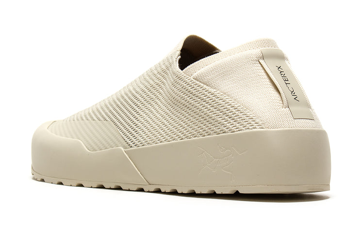 Arc'teryx - Kragg
Color : Sea Salt / Sea Salt