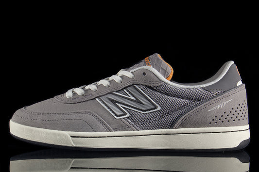 New Balance Numeric | 440 V2 Style # NM440VS Color : Grey / White