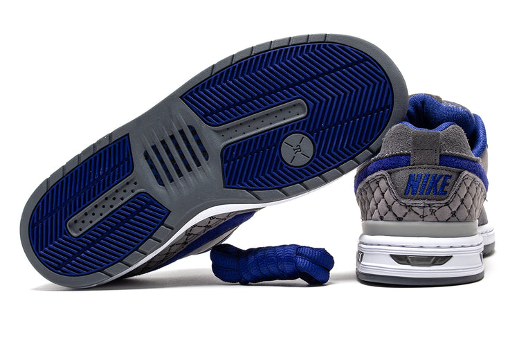 Nike SB - Paul Rodriguez Zoom Air Low
Style # IU7835-001
Color : Flint Grey / Deep Royal Blue / Flint Grey