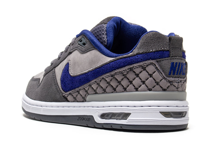Nike SB - Paul Rodriguez Zoom Air Low
Style # IU7835-001
Color : Flint Grey / Deep Royal Blue / Flint Grey