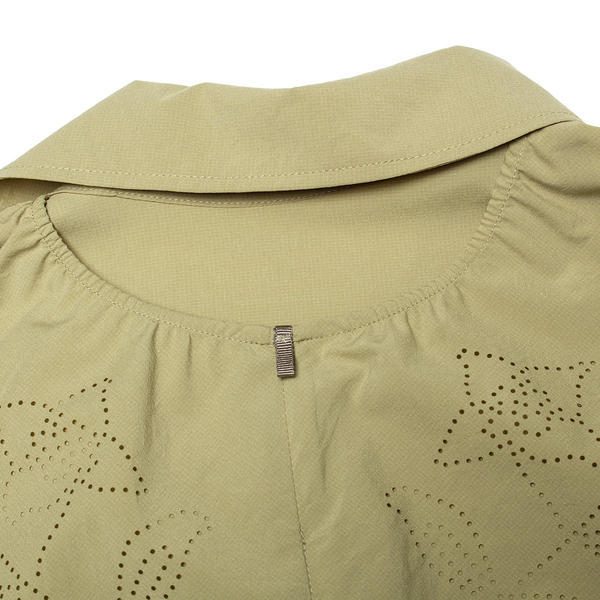 Satisfy - PeaceShell™ River S/S Shirt
Style # 11082-52016
Color : Cedar