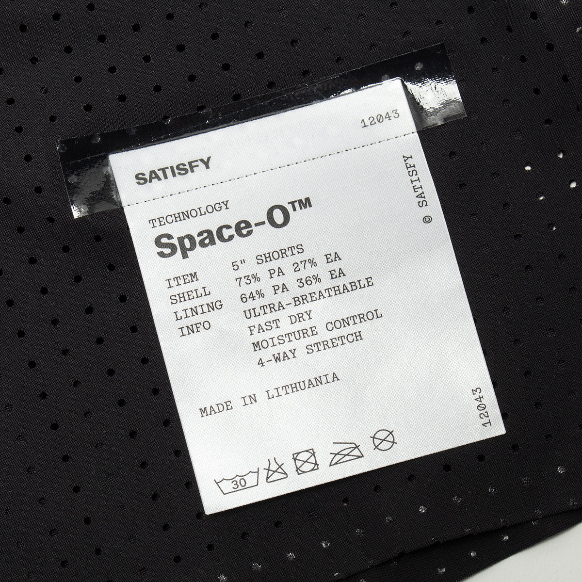 Satisfy - Space-O™ Shorts 5"
Style # 12043-00000
Color : Black