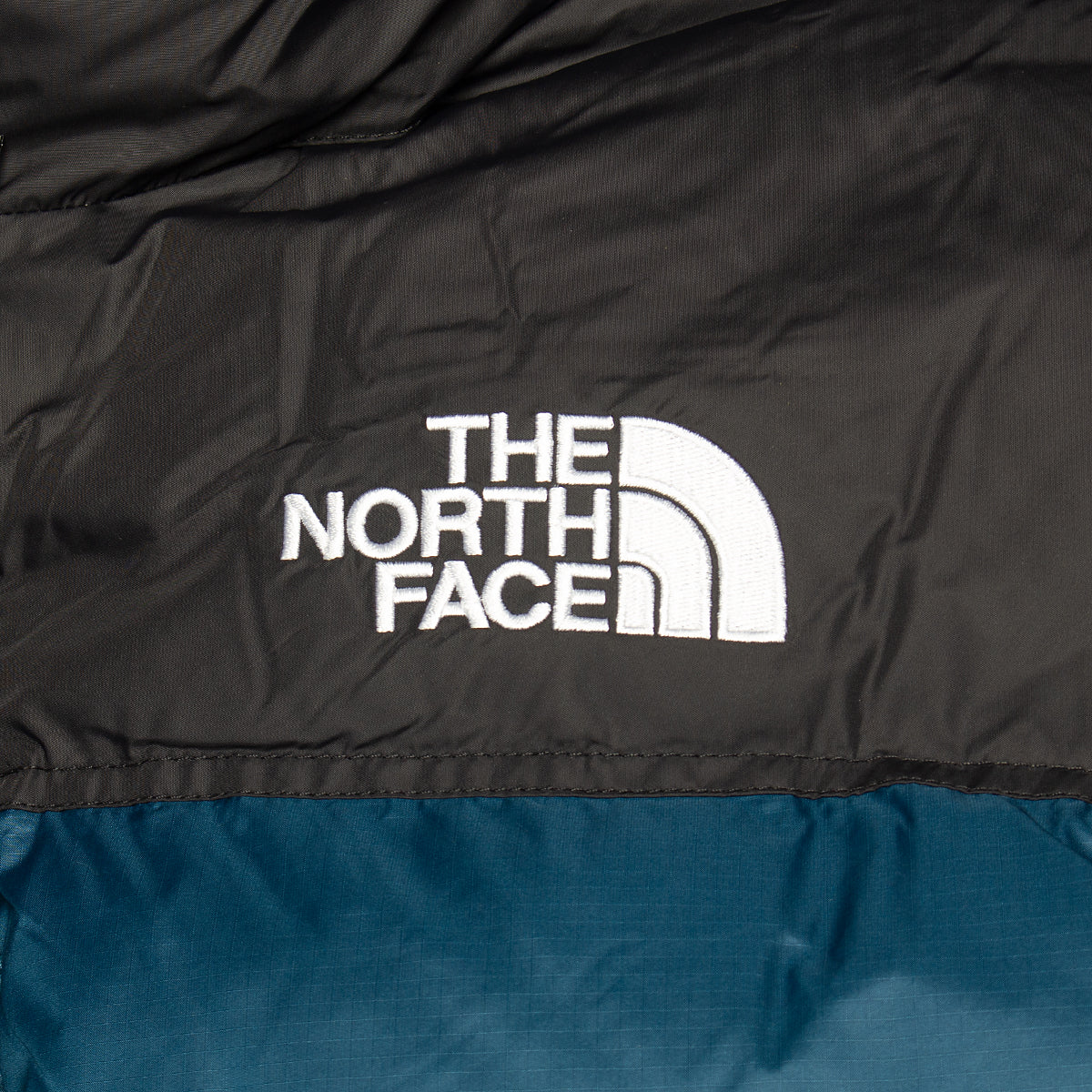 The North Face | 1996 Retro Nuptse Jacket Style # NF0A3C8D5LO1 Color : Midnight Petrol / Algae Blue