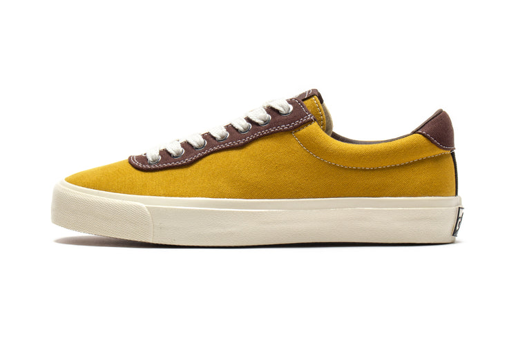 Last Resort AB | VM001 Canvas Lo x Julian Smith Color : Yellow / Brown