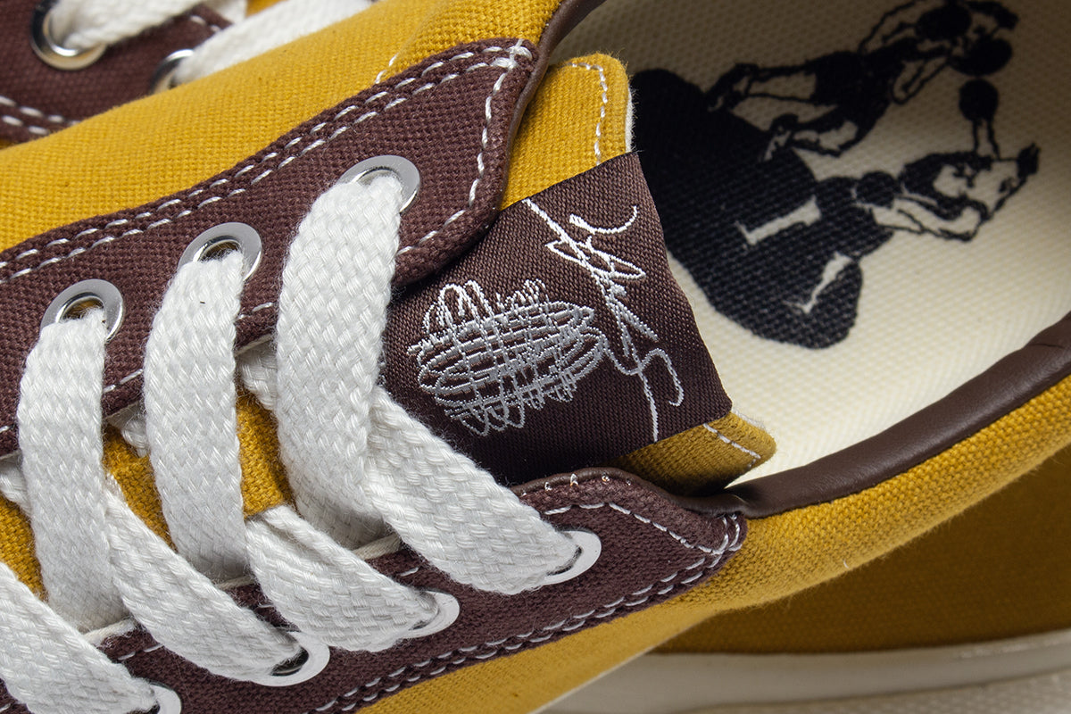 Last Resort AB | VM001 Canvas Lo x Julian Smith Color : Yellow / Brown